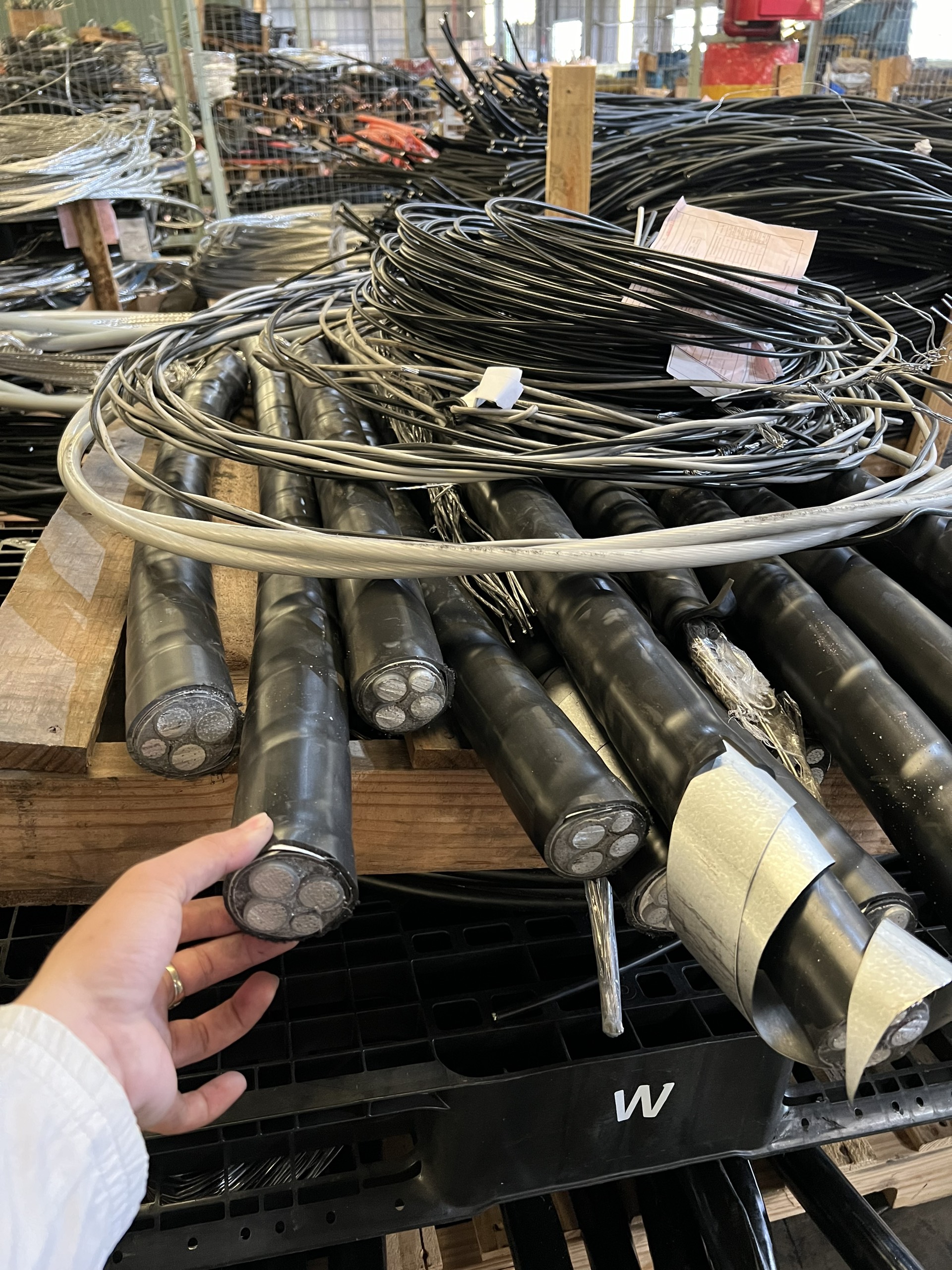 Thu Mua Phế Liệu Đồng Giá Cao - Phế Liệu Nhật Minh Uy Tín, Chuyên Nghiệp 32 Hình Ảnh 15: Thu Mua Phế Liệu Đồng Tại Phế Liệu Nhật Minh