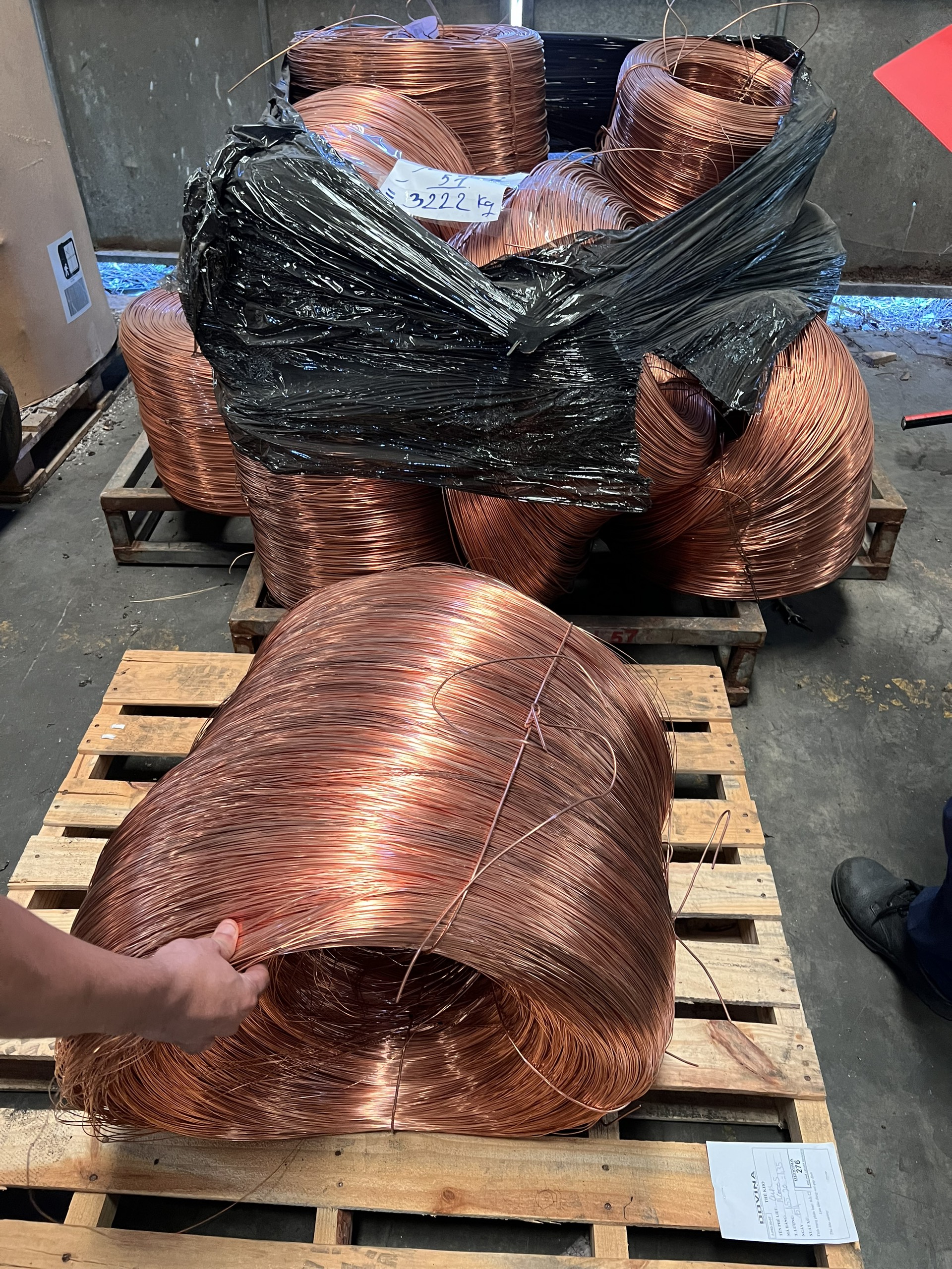 Thu Mua Phế Liệu Đồng Giá Cao - Phế Liệu Nhật Minh Uy Tín, Chuyên Nghiệp 48 Hình Ảnh 1: Thu Mua Phế Liệu Đồng Tại Phế Liệu Nhật Minh