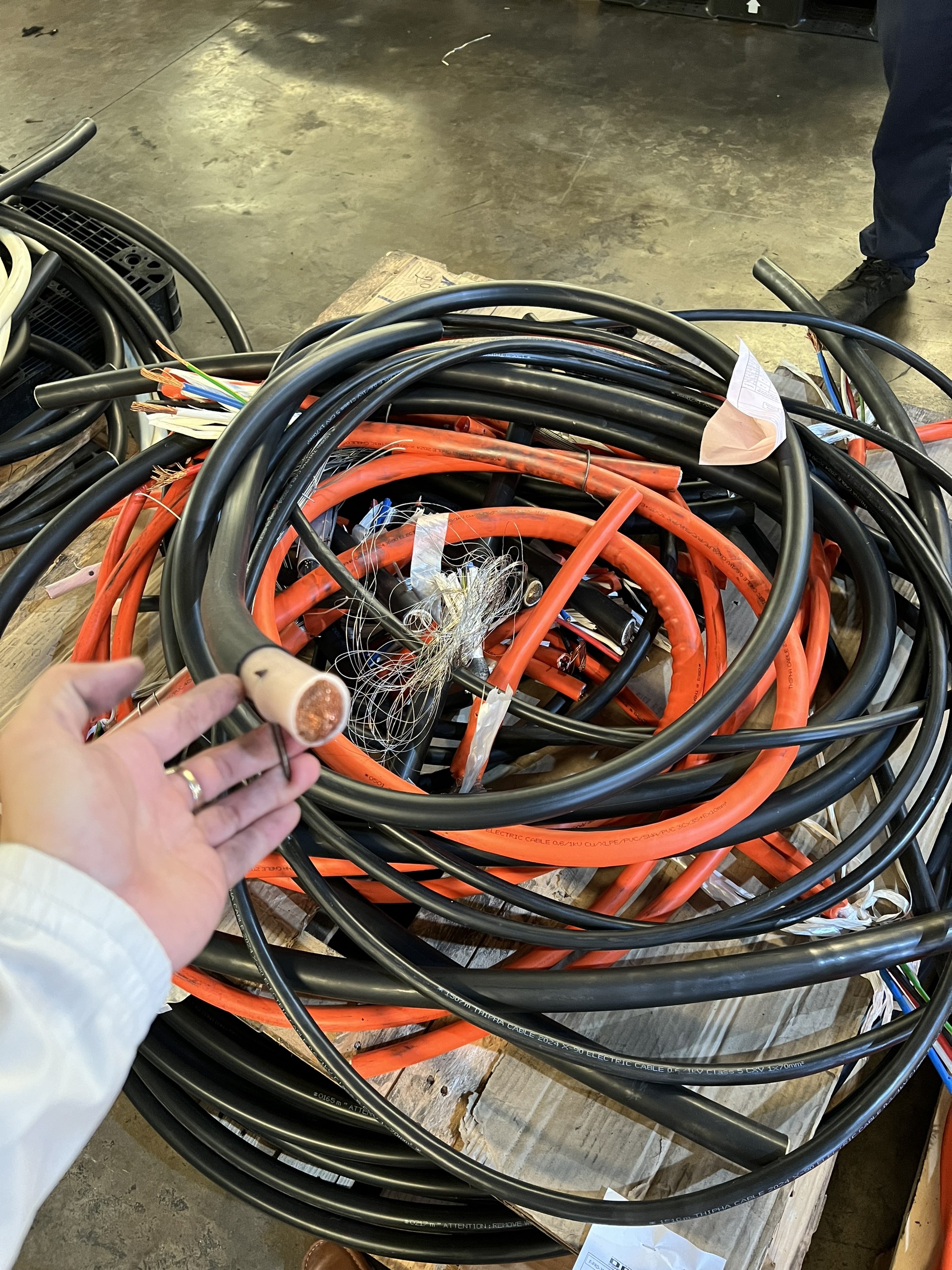 Thu Mua Phế Liệu Đồng Giá Cao - Phế Liệu Nhật Minh Uy Tín, Chuyên Nghiệp 38 Hình Ảnh 21: Thu Mua Phế Liệu Đồng Tại Phế Liệu Nhật Minh