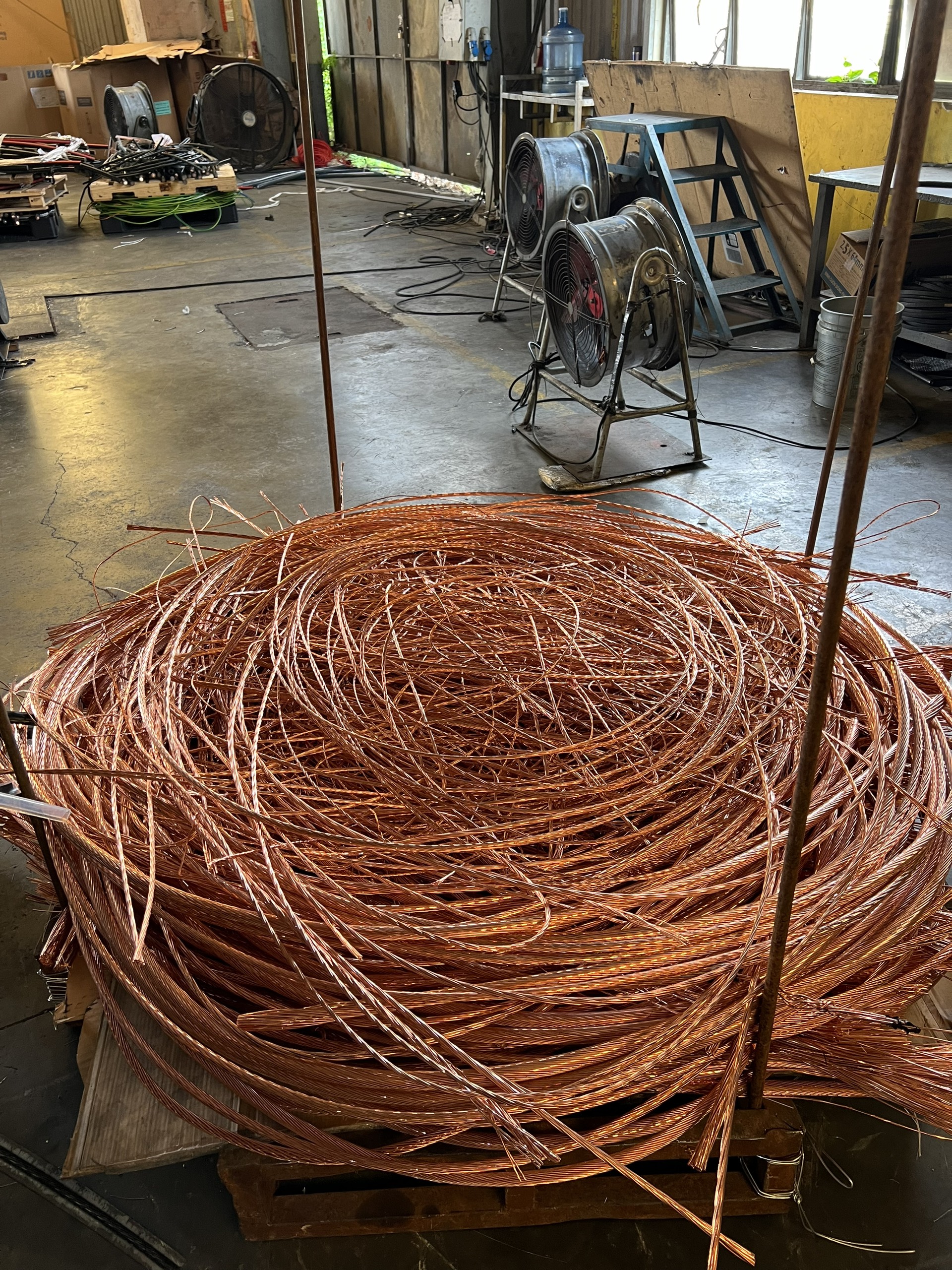 Thu Mua Phế Liệu Đồng Giá Cao - Phế Liệu Nhật Minh Uy Tín, Chuyên Nghiệp 25 Hình Ảnh 26: Thu Mua Phế Liệu Đồng Tại Phế Liệu Nhật Minh