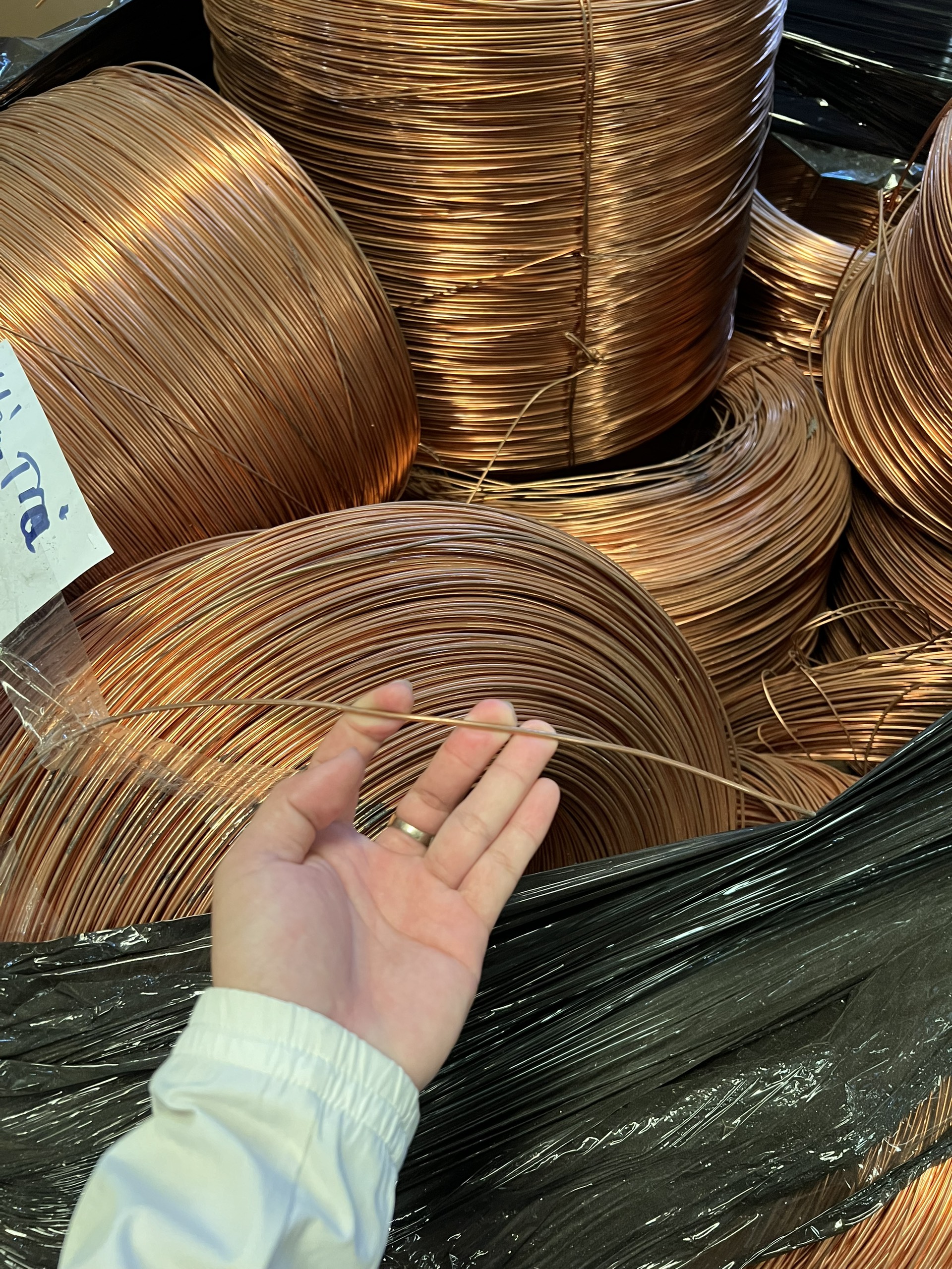 Thu Mua Phế Liệu Đồng Giá Cao - Phế Liệu Nhật Minh Uy Tín, Chuyên Nghiệp 47 Hình Ảnh 4: Thu Mua Phế Liệu Đồng Tại Phế Liệu Nhật Minh