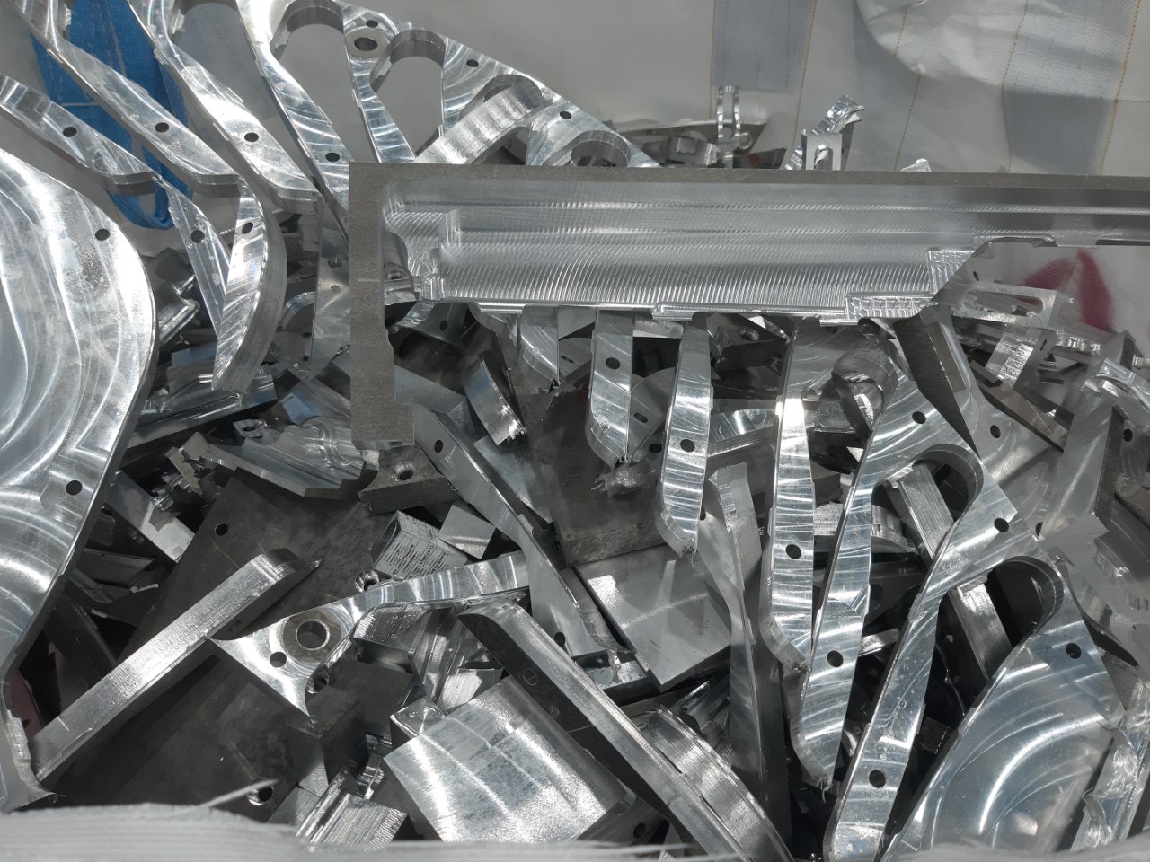 Thu Mua Phế Liệu Inox Giá Cao, Uy Tín, Nhanh Chóng 22 Hình Ảnh 1: Thu Mua Phế Liệu Inox Tại Phế Liệu Nhật Minh