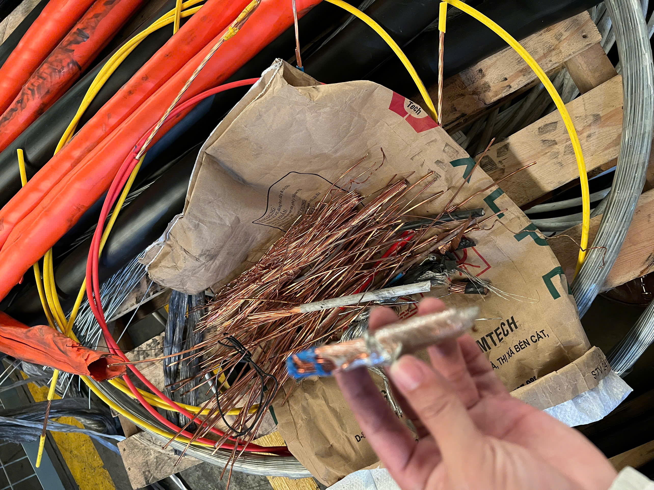 Hướng Dẫn Quy Trình Thu Mua Phế Liệu Đồng Chuyên Nghiệp Và Giá Cao Nhất 6 Z7129791299334 12E572938E9Eaf4Fb5A2D7A4Db231Aa2