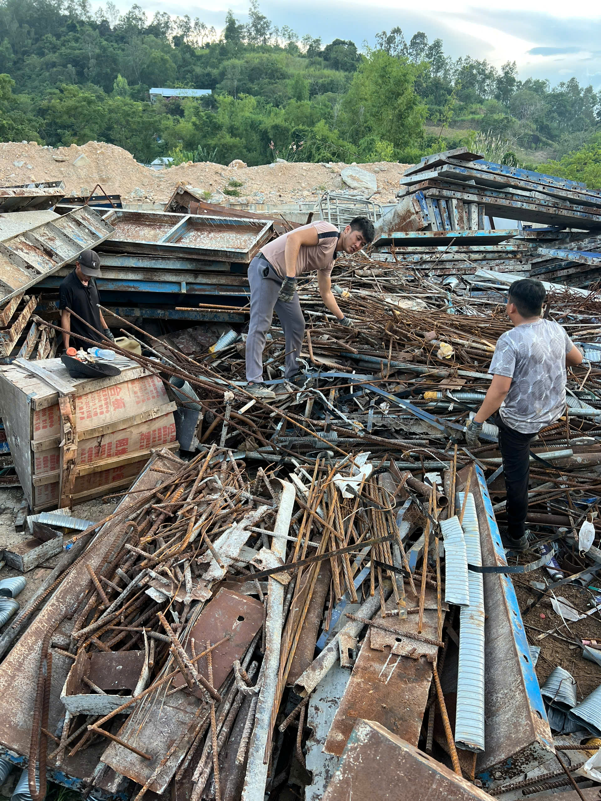 Bảng Giá Phế Liệu Sắt Hôm Nay Cập Nhật 24/7 6 Bảng Giá Phế Liệu Sắt