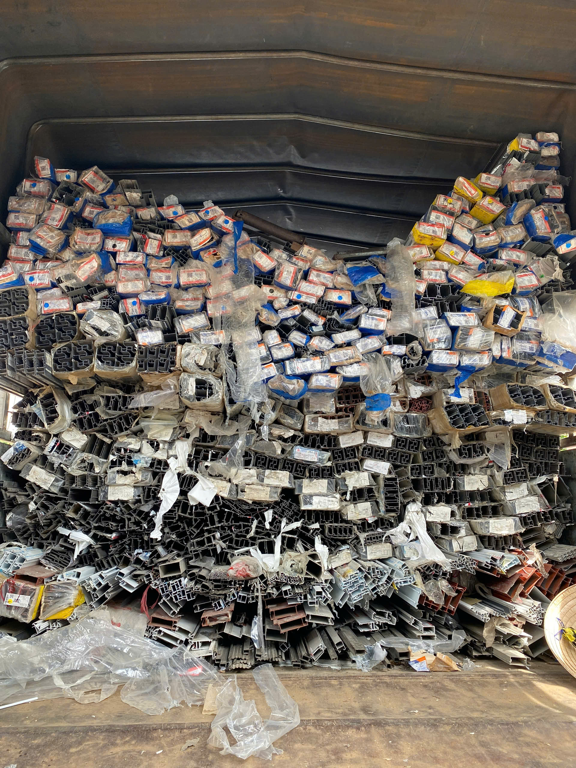 Thu Mua Phế Liệu Sắt Quận 12
