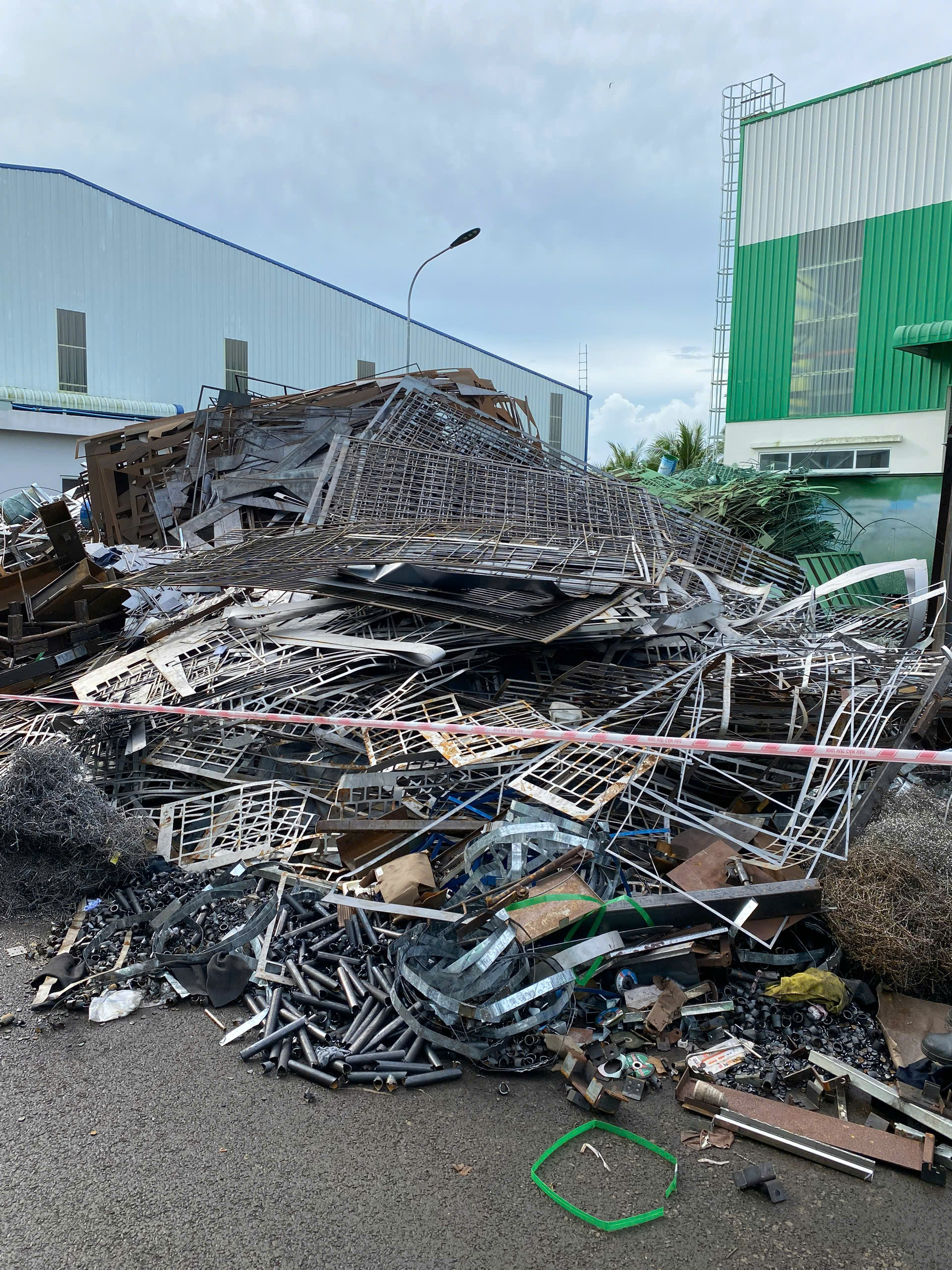 Rủi Ro Khi Gọi Dịch Vụ Thu Mua Phế Liệu Sắt Tận Nơi Tphcm 4 Thu Mua Phế Liệu Sắt Uy Tín