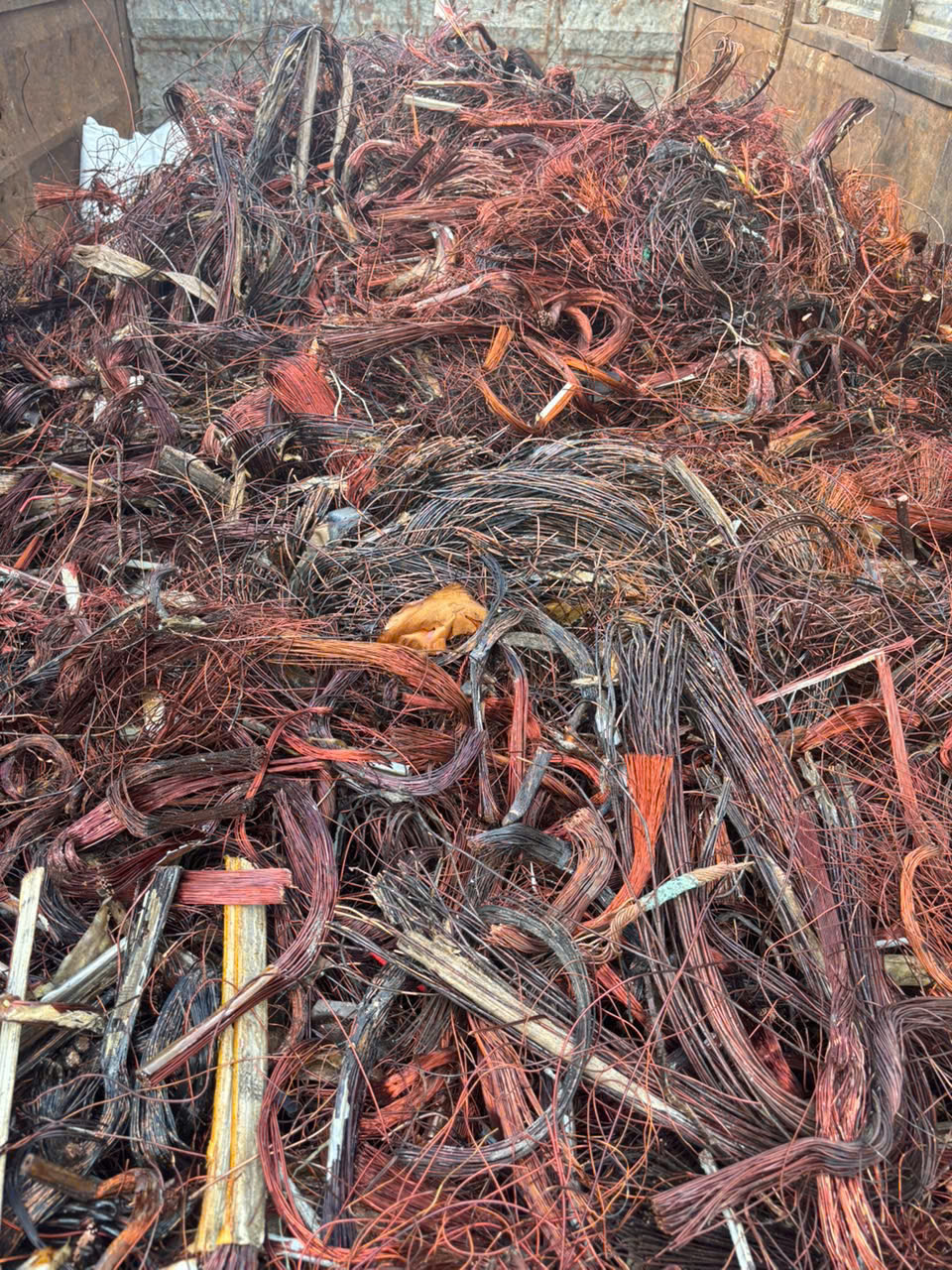 Z7250140186368 1144A563A5Ef570A4De455Bada2B50Be